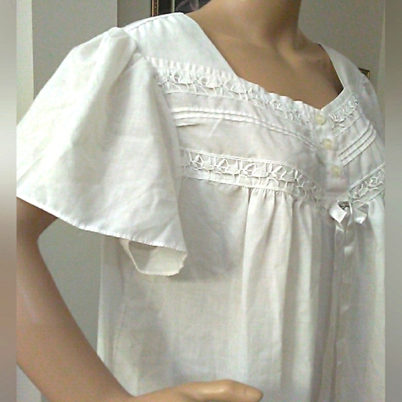 VINTAGE Carriage Court White Lace Nightgown LACE ROSE FAB. CONDITION. PTP 21-23 - Picture 2 of 8